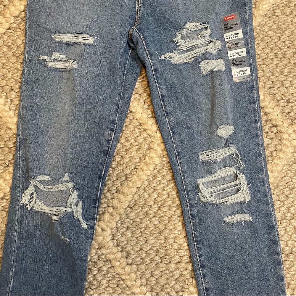 NWT! LEVI STRAUSS 721 High Rise Ripped Raw Hem Skinny Jeans - Size 27 - Picture 7 of 16